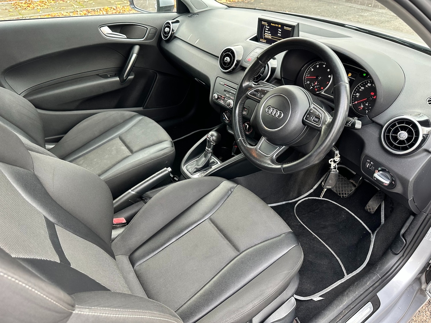 Used Audi A1 2014 for sale - 76497720: Photo 9