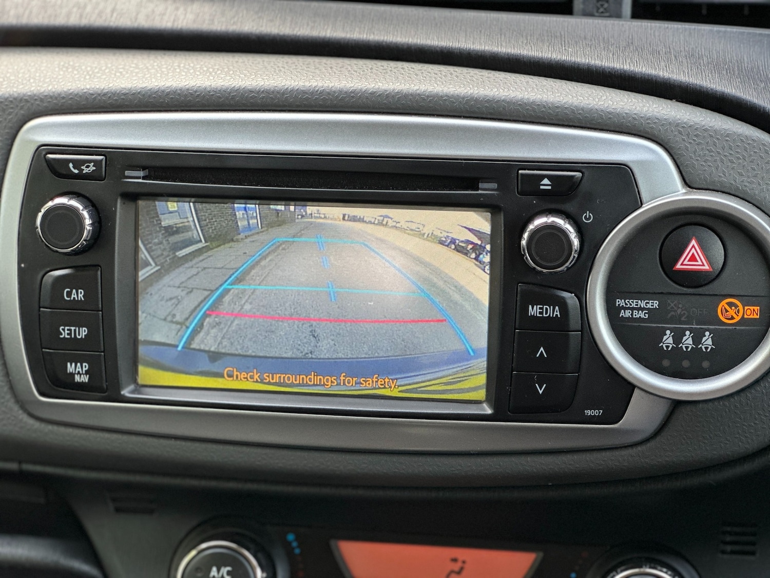 Used Toyota Yaris 2014 for sale - 77994989: Photo 10