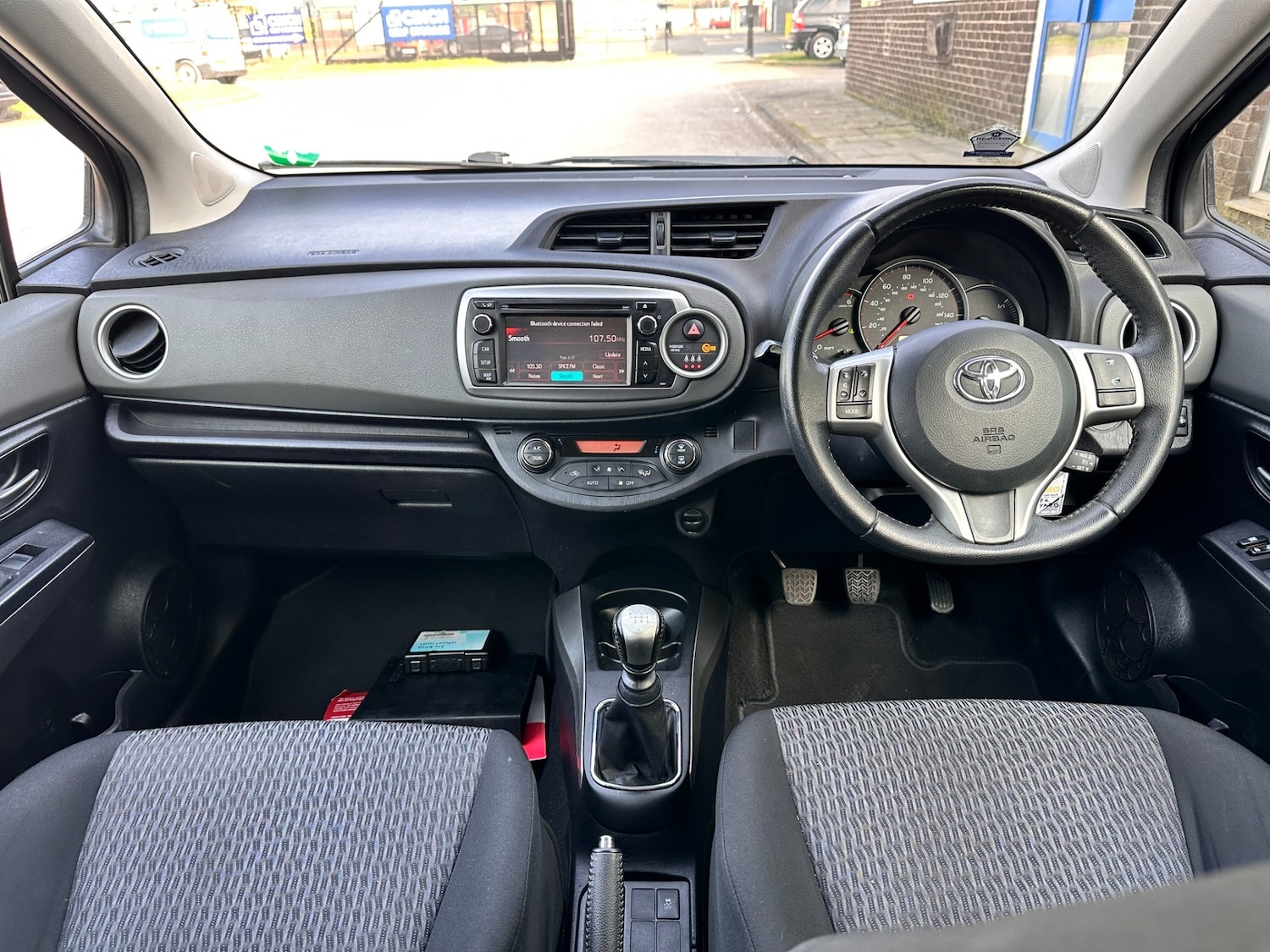 Used Toyota Yaris 2014 for sale - 77994989: Photo 11