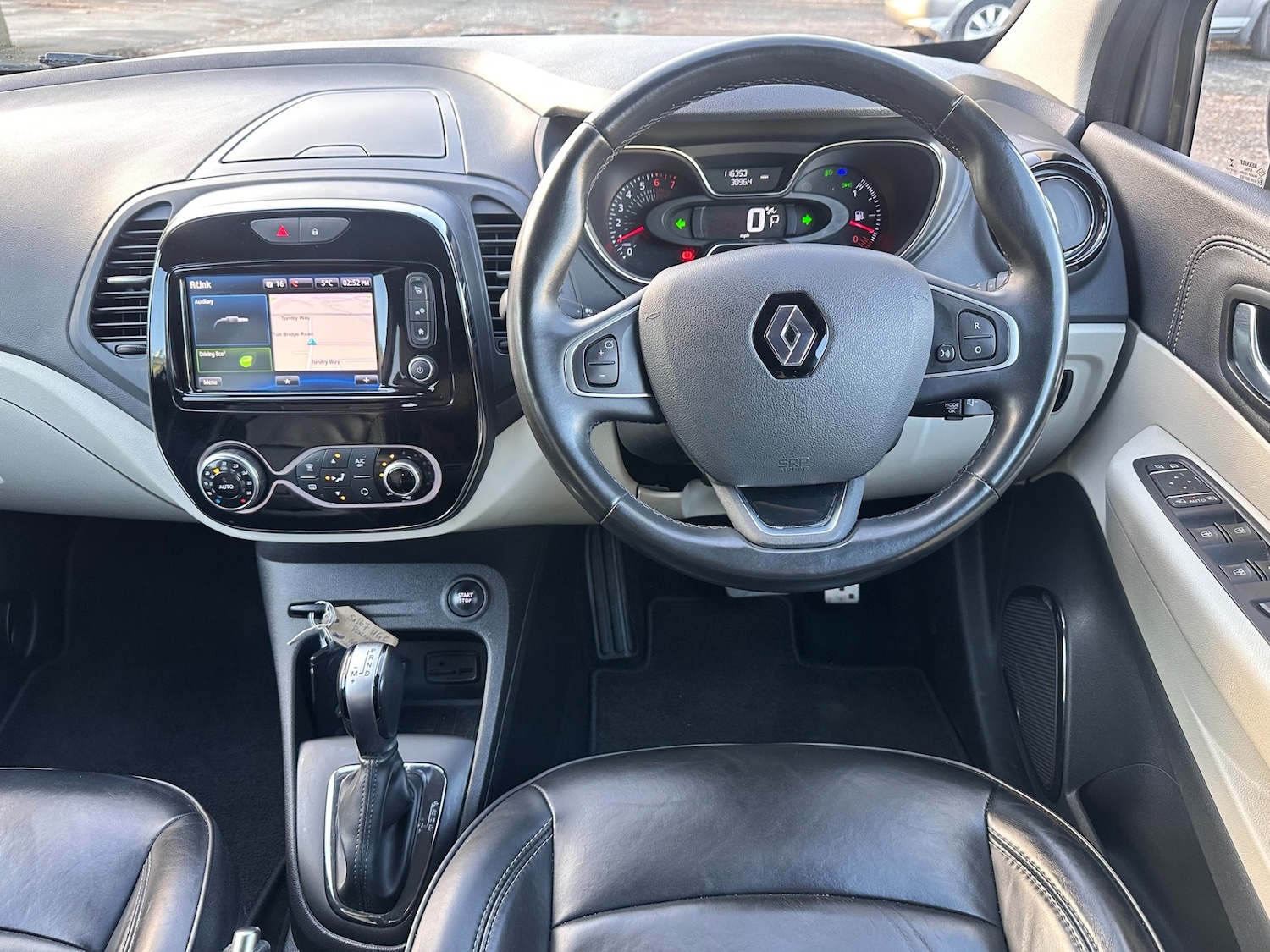 Used Renault Captur 2017 for sale - 76625684: Photo 10