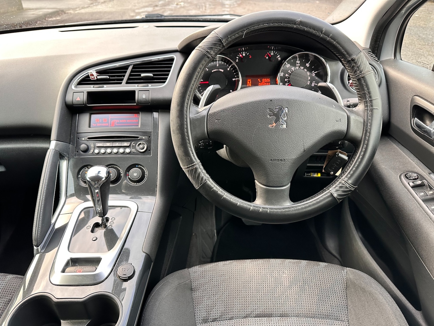 Used Peugeot 3008 2013 for sale - 76699759: Photo 10