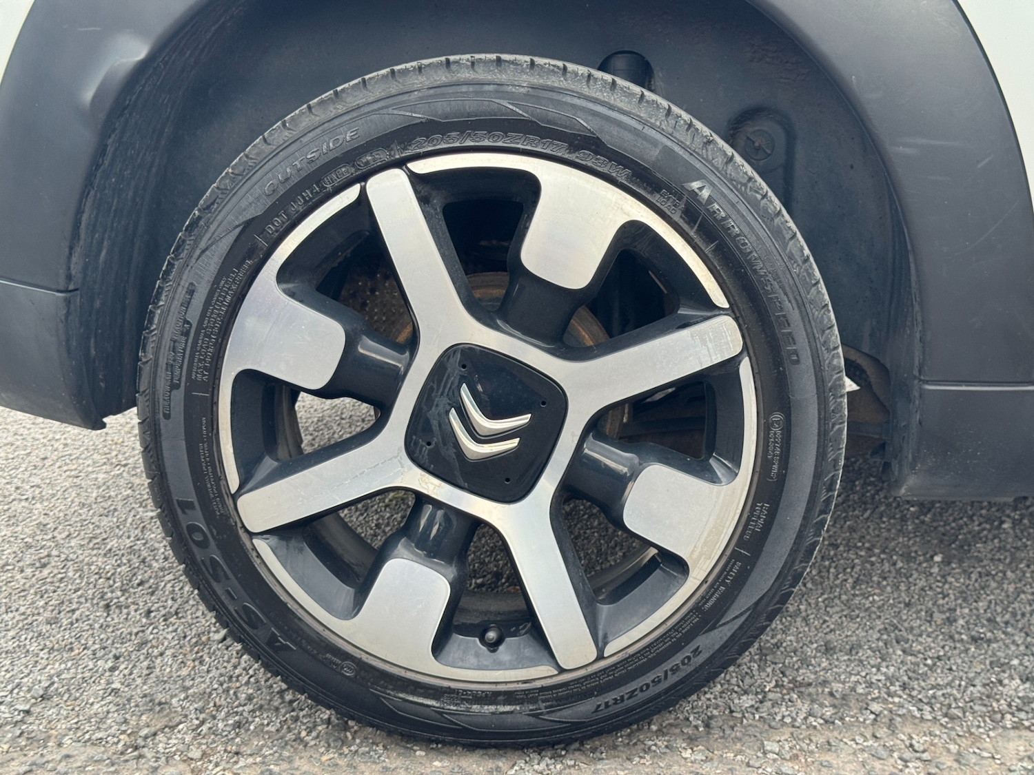 Used Citroen C4 Cactus 2017 for sale - 76171628: Photo 15