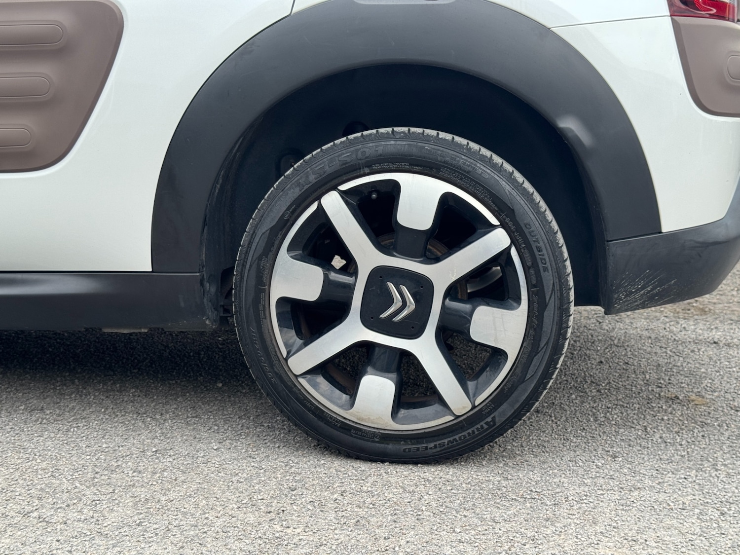 Used Citroen C4 Cactus 2017 for sale - 76171628: Photo 17