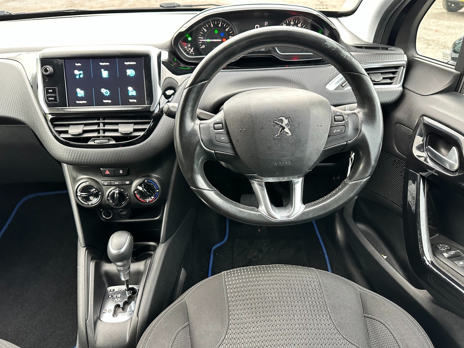 Used Peugeot 208 2018 for sale - 76517611: Photo 10