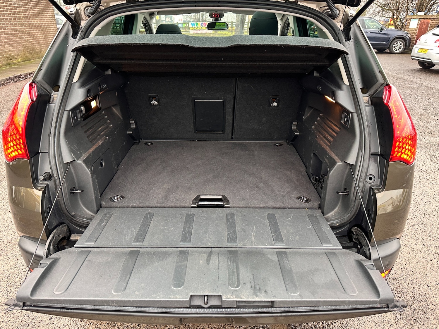 Used Peugeot 3008 2011 for sale - 77265858: Photo 14