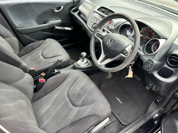 Used Honda Jazz 2010 for sale - 76212122: Photo 11