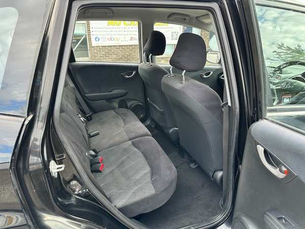 Used Honda Jazz 2010 for sale - 76212122: Photo 12