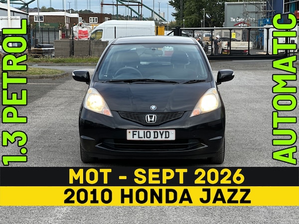 Used Honda Jazz 2010 for sale - 76212122: Photo 2
