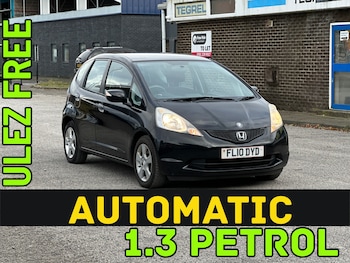 Used Honda Jazz 2010 for sale - 76212122: Photo 3