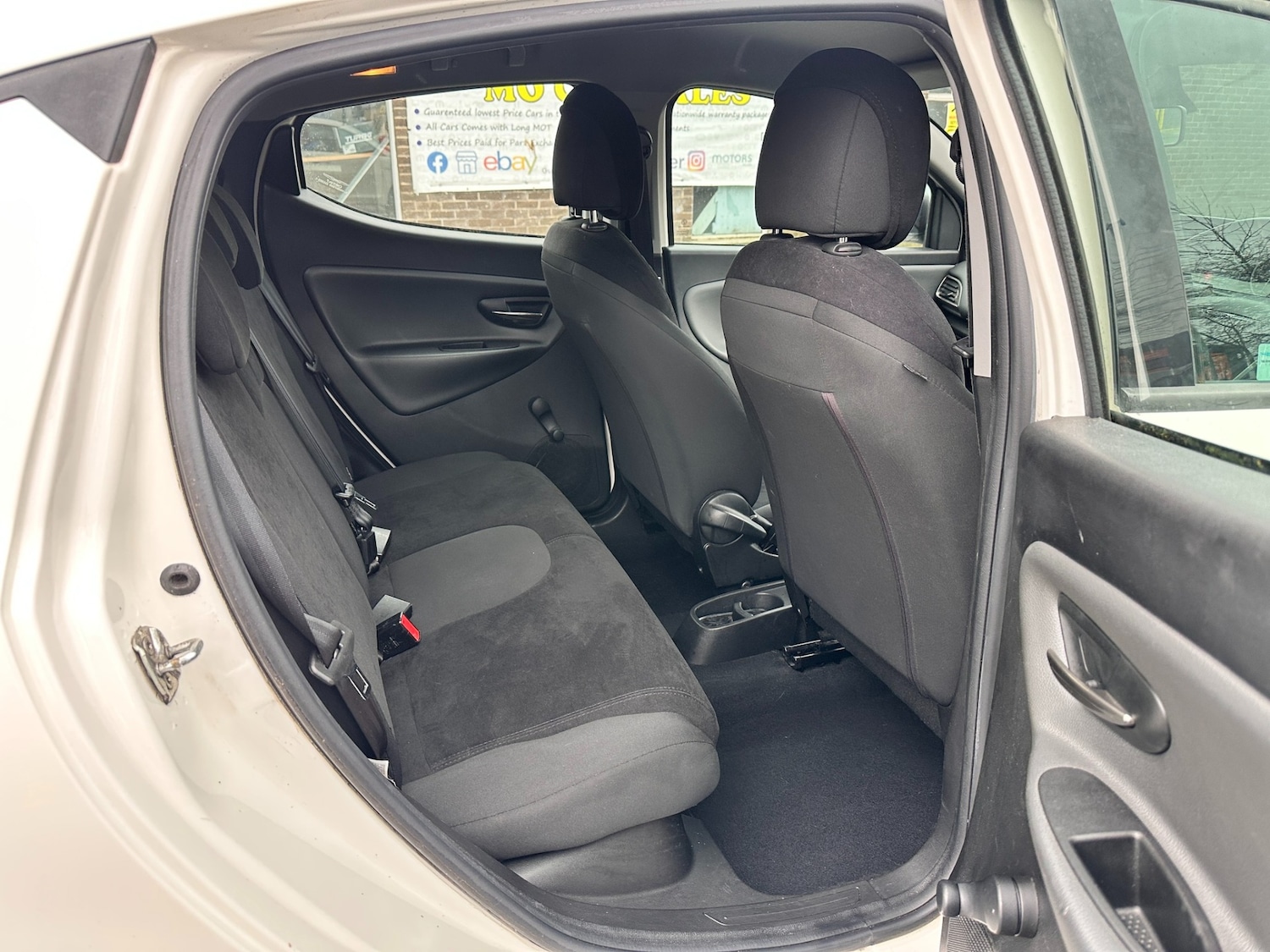 Used Chrysler Ypsilon 2014 for sale - 78064053: Photo 12