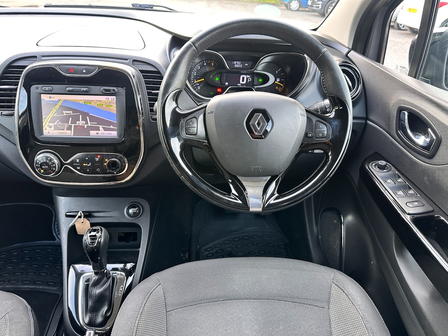 Used Renault Captur 2015 for sale - 78159476: Photo 11
