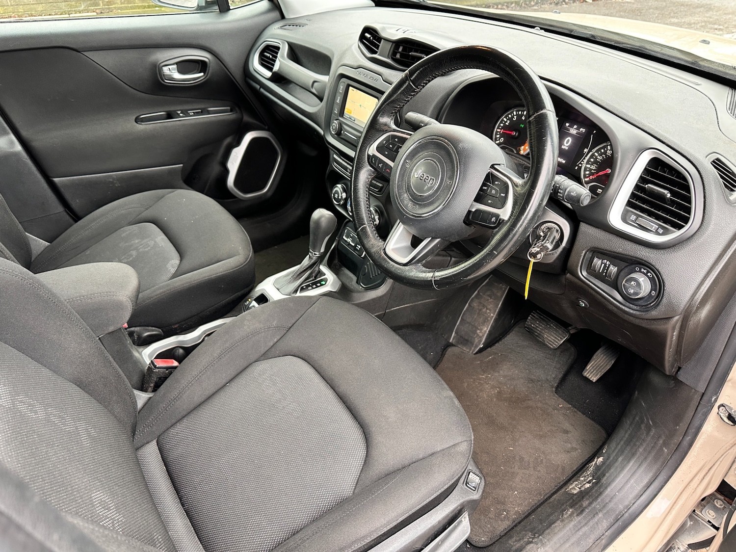 Used Jeep Renegade 2016 for sale - 77090736: Photo 11