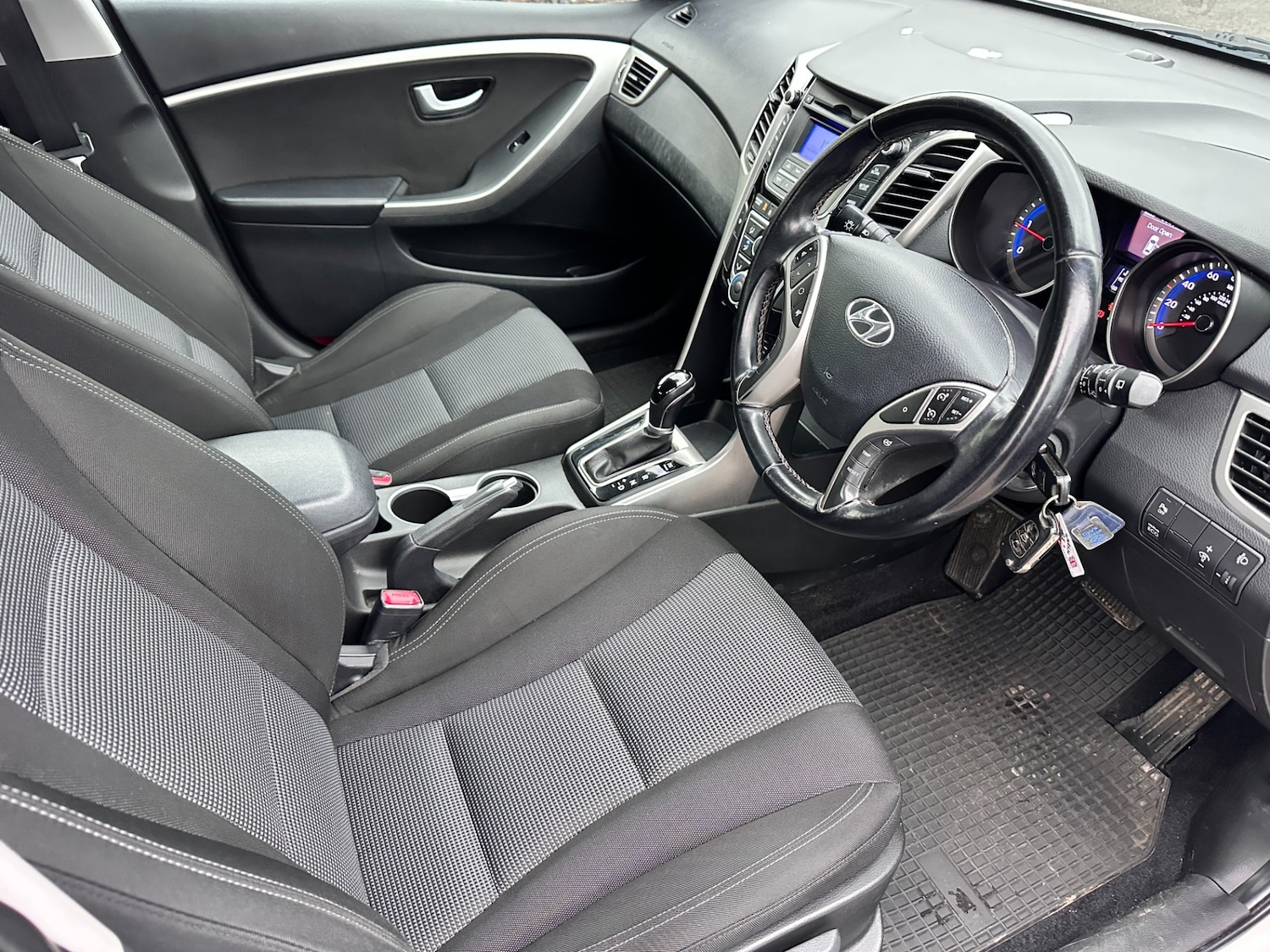 Used Hyundai i30 2013 for sale - 77284063: Photo 11