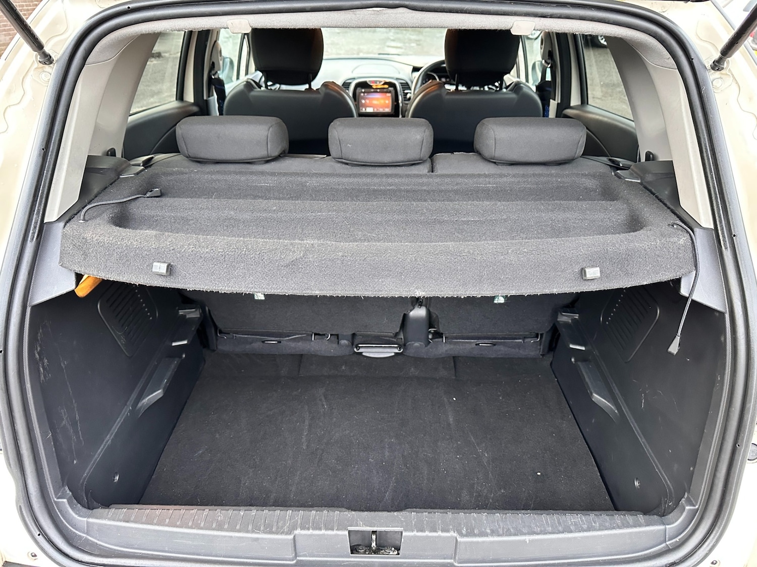 Used Renault Captur 2014 for sale - 77160019: Photo 13