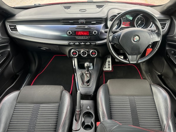 Used Alfa Romeo Giulietta 2012 for sale - 76212124: Photo 9