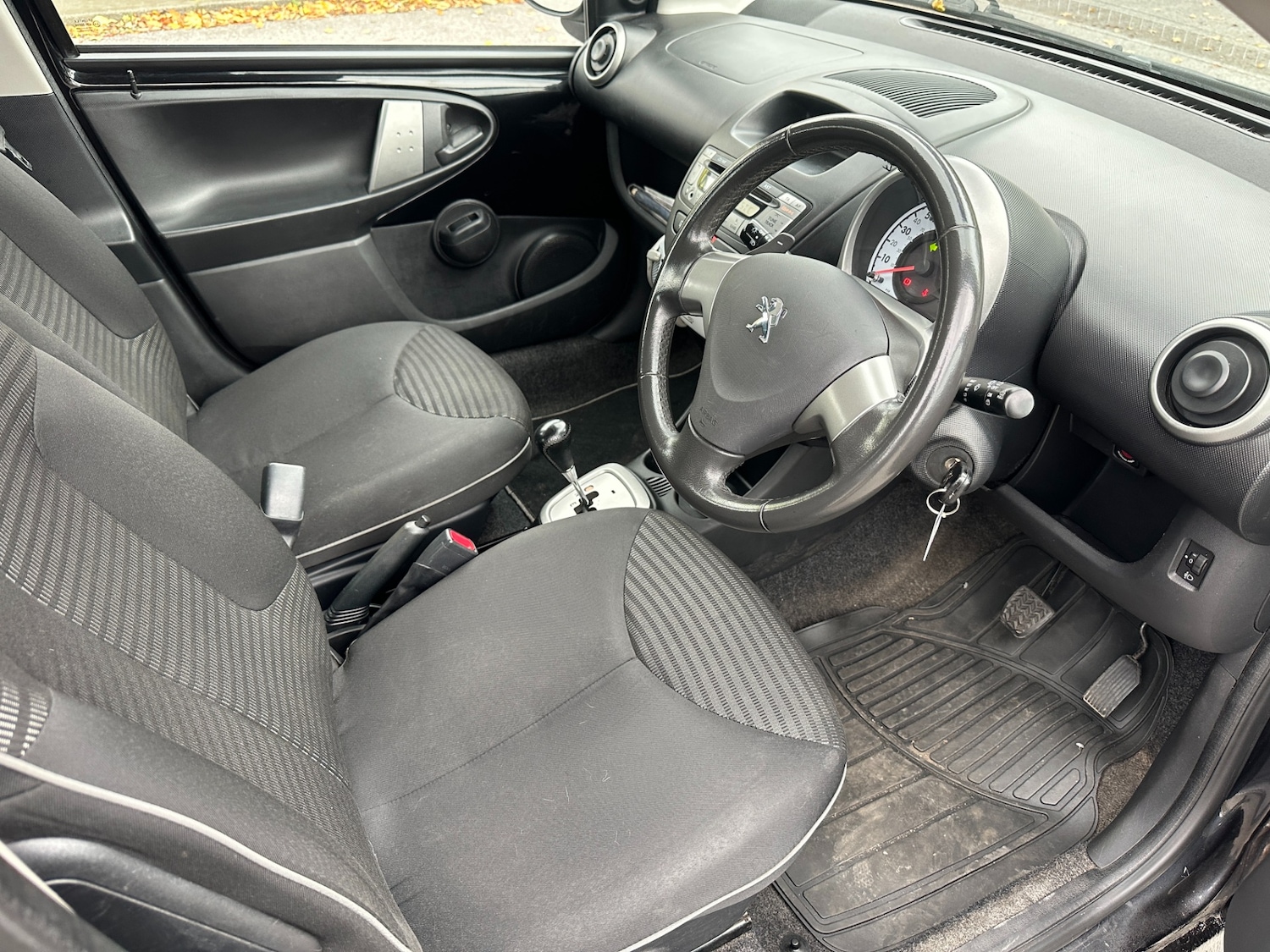Used Peugeot 107 2013 for sale - 77204001: Photo 11