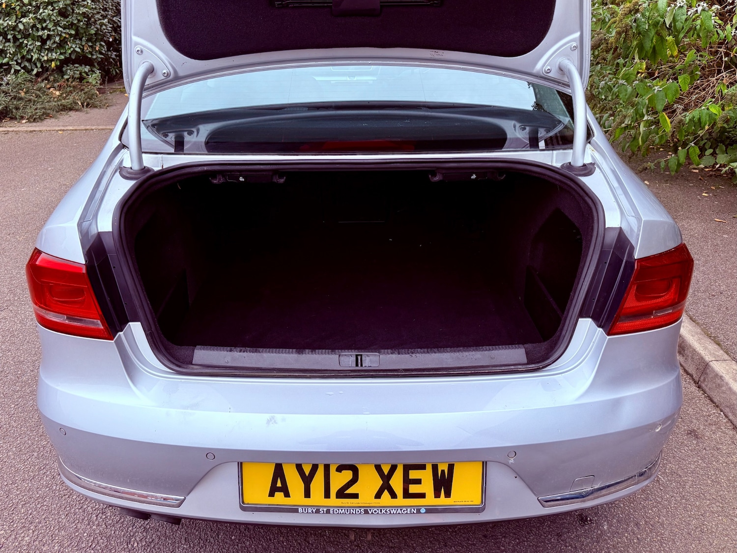 Used Volkswagen Passat 2012 for sale - 76302837: Photo 8