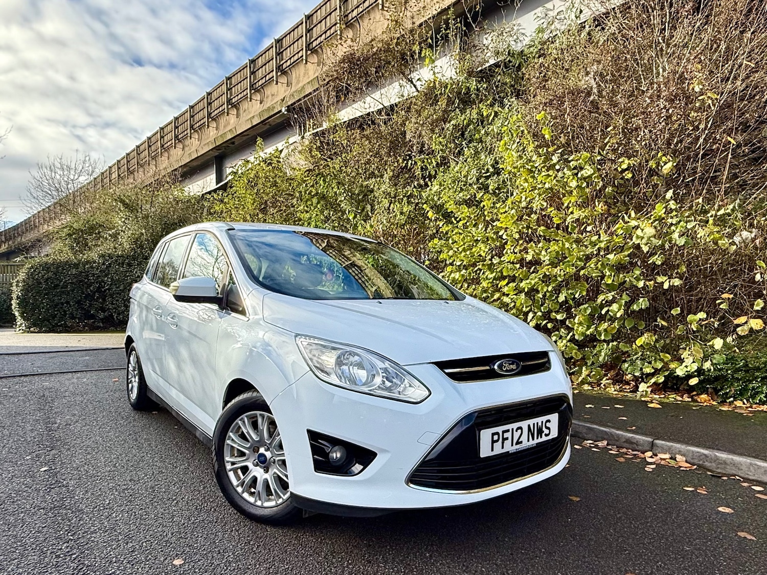 Used Ford Grand C-Max 2012 for sale - 76625690: Photo 1