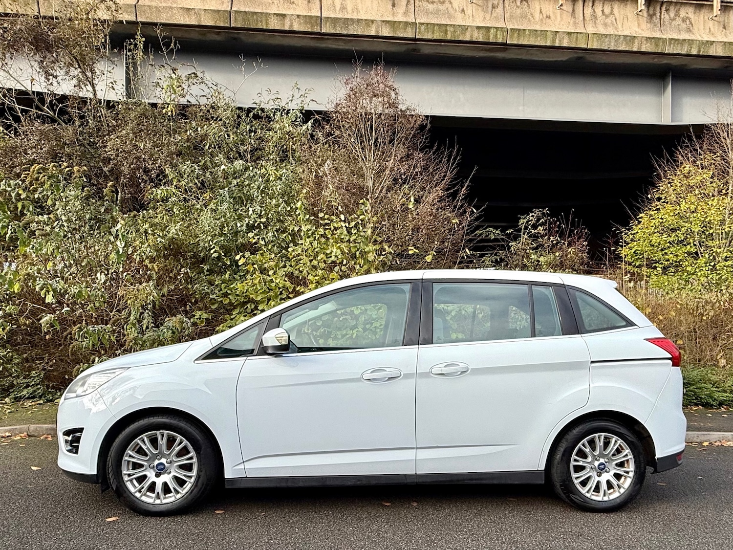 Used Ford Grand C-Max 2012 for sale - 76625690: Photo 6