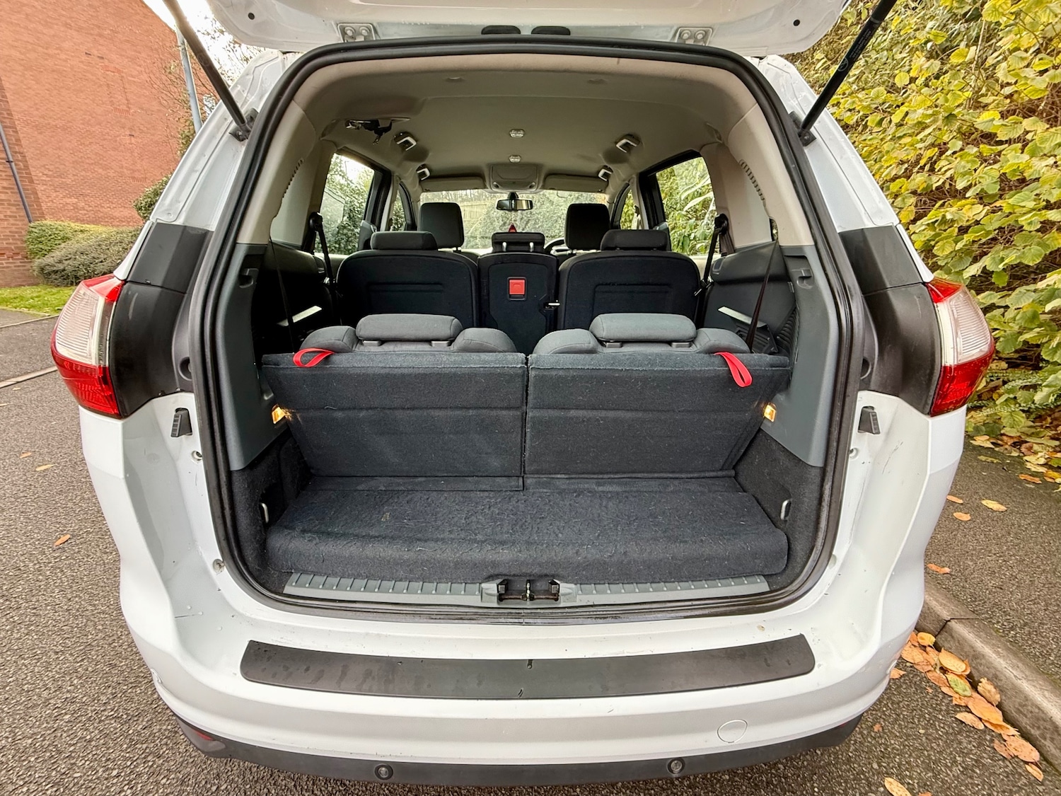 Used Ford Grand C-Max 2012 for sale - 76625690: Photo 9