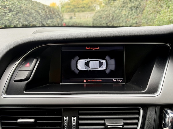Used Audi A4 2014 for sale - 76304576: Photo 17