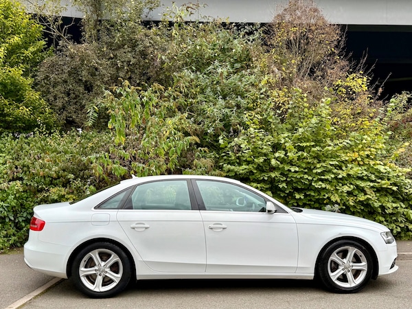 Used Audi A4 2014 for sale - 76304576: Photo 2