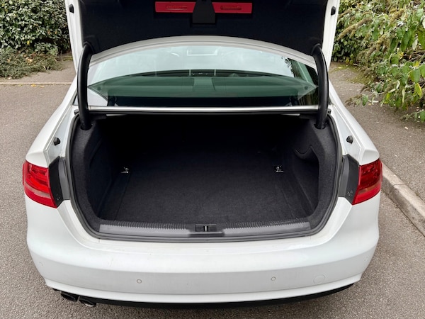 Used Audi A4 2014 for sale - 76304576: Photo 9