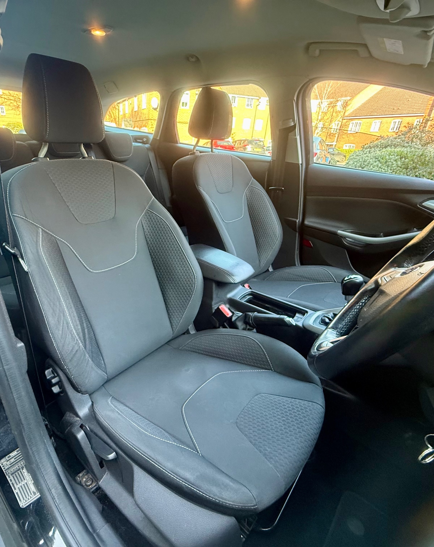 Used Ford Focus 2015 for sale - 76466598: Photo 17