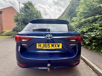 Used Toyota Avensis 2015 for sale - 78802871: Photo