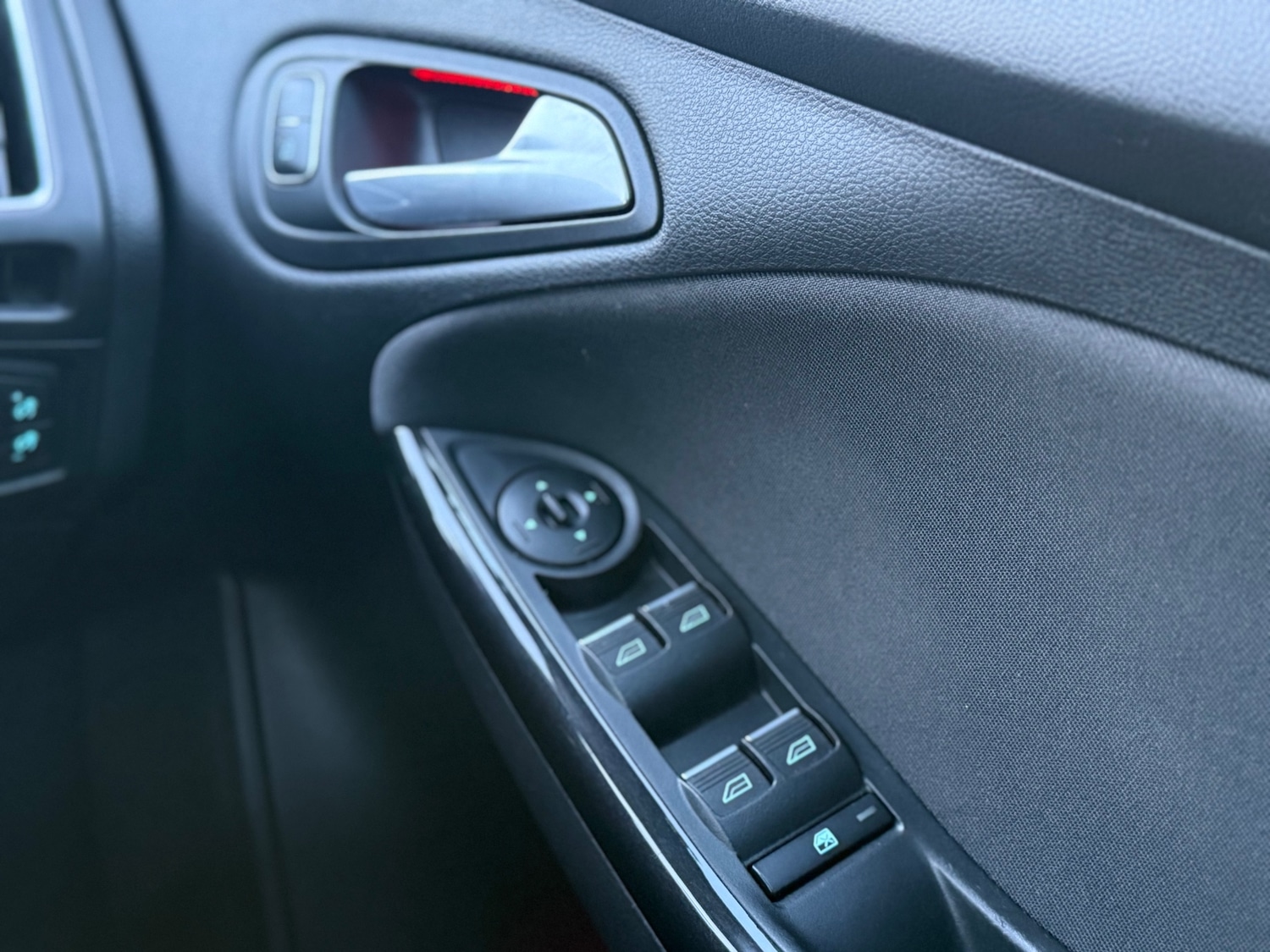 Used Ford Focus 2015 for sale - 77225380: Photo 22