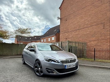 Used Peugeot 308 2015 for sale - 76000018: Photo