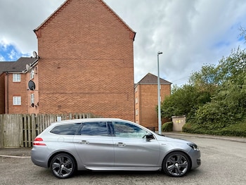 Used Peugeot 308 2015 for sale - 76000018: Photo
