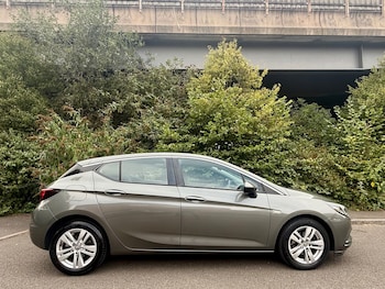 Used Vauxhall Astra 2016 for sale - 79470857: Photo
