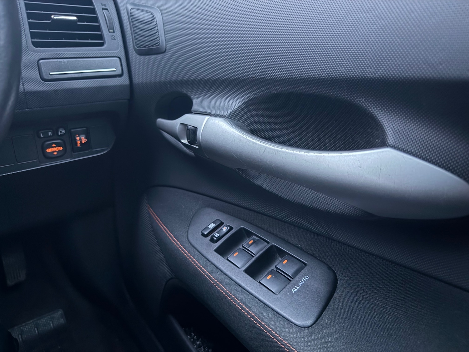 Used Toyota Auris 2011 for sale - 77025326: Photo 20