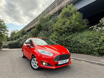 Used Ford Fiesta 2015 for sale - 76004004: Photo