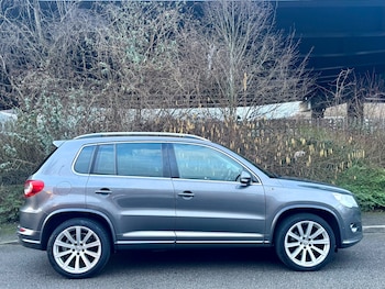 Used Volkswagen Tiguan 2011 for sale - 77493546: Photo