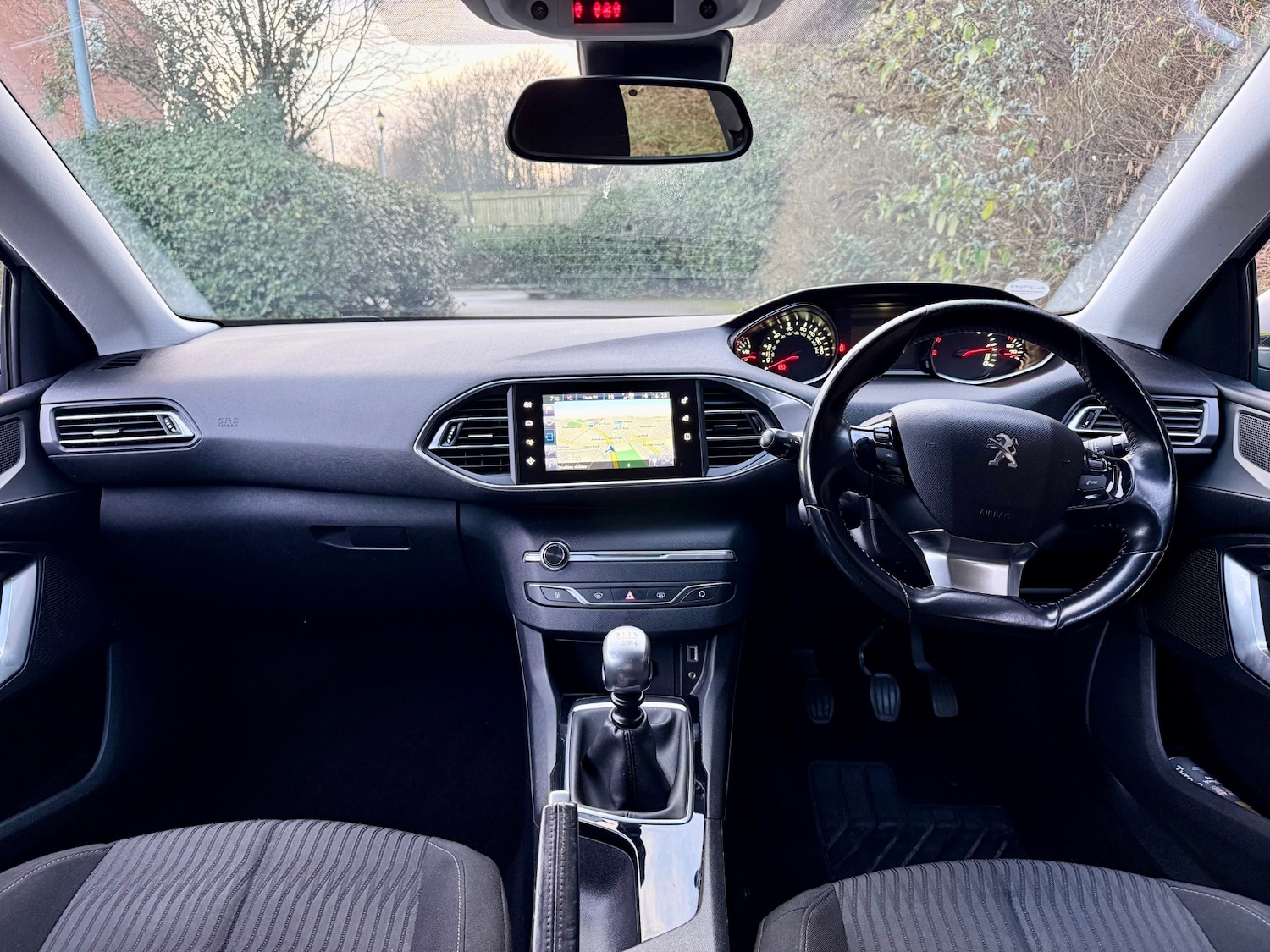 Used Peugeot 308 2017 for sale - 76934113: Photo 17