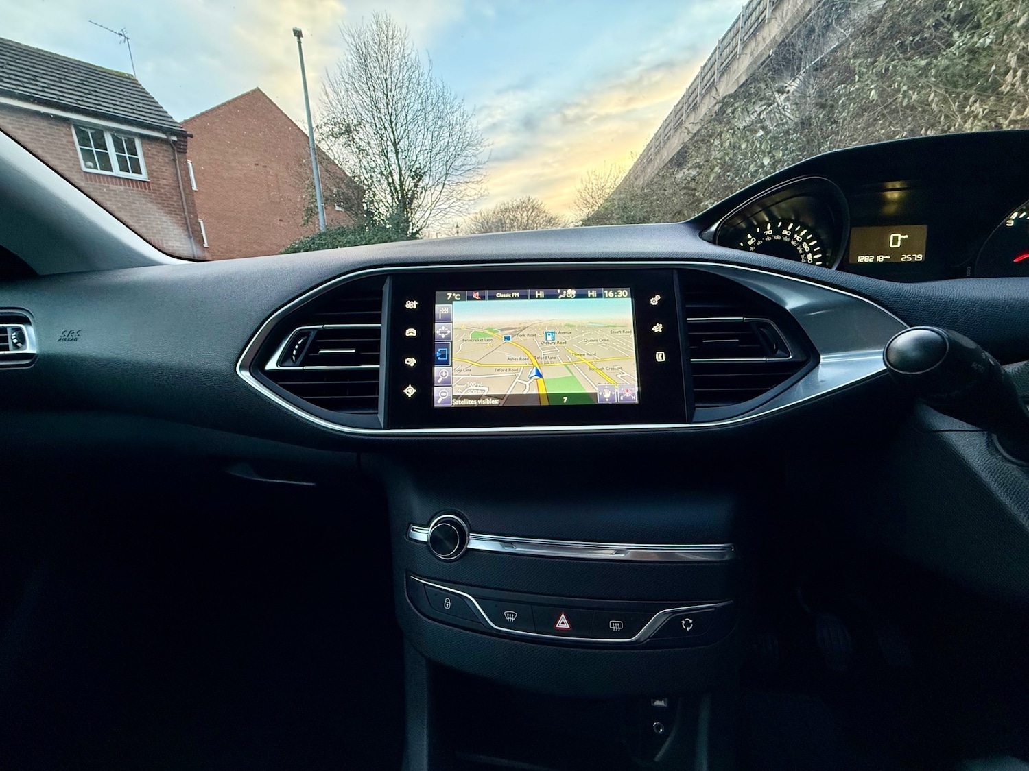 Used Peugeot 308 2017 for sale - 76934113: Photo 19