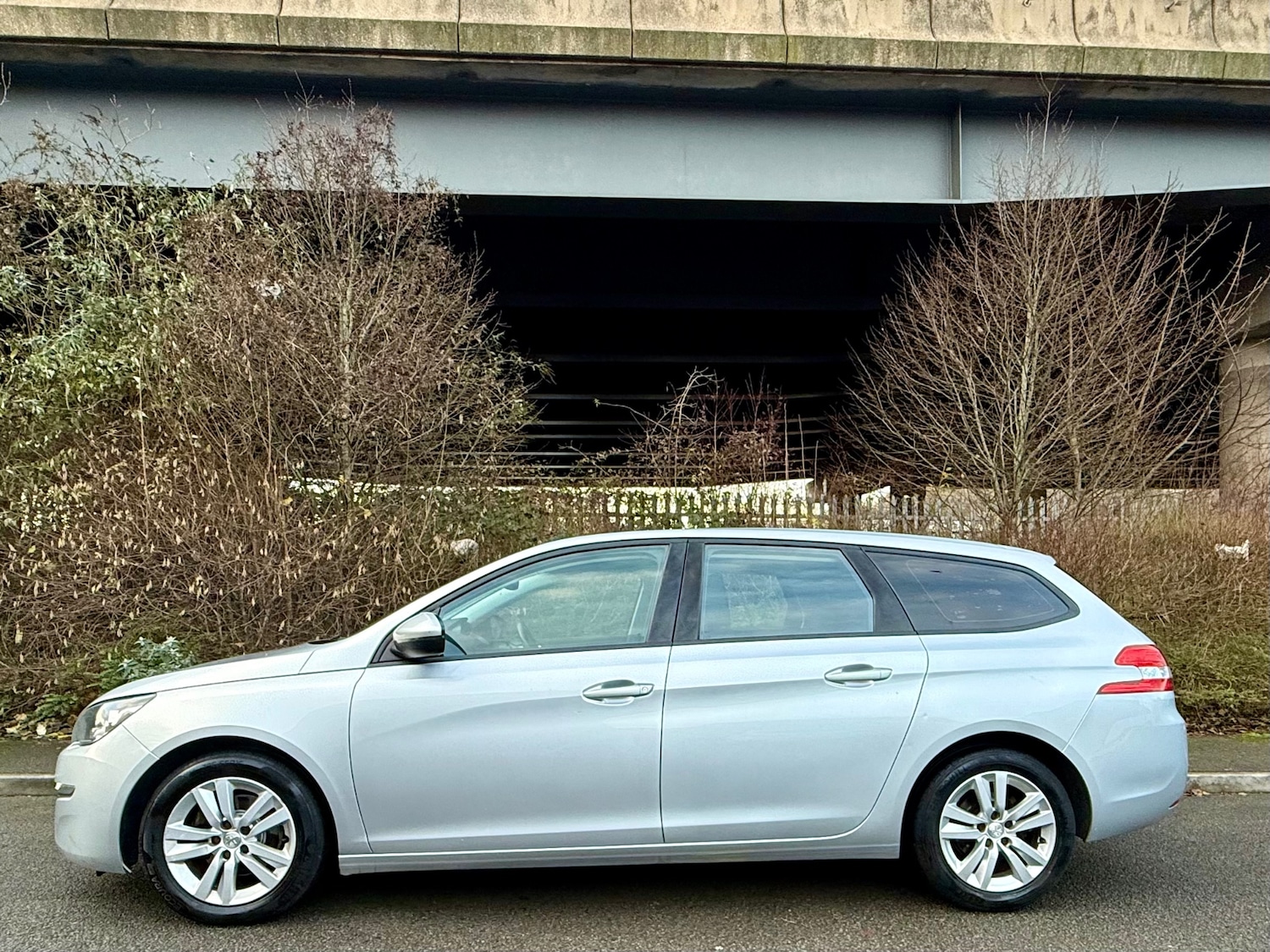 Used Peugeot 308 2017 for sale - 76934113: Photo 6