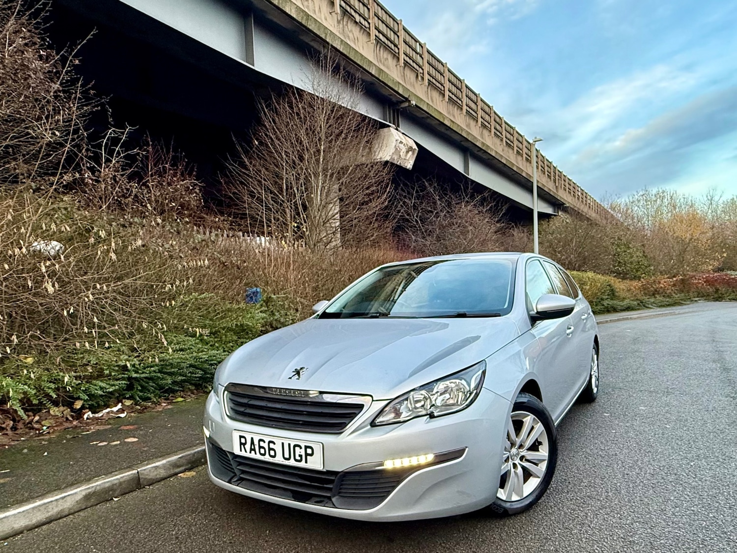 Used Peugeot 308 2017 for sale - 76934113: Photo 8