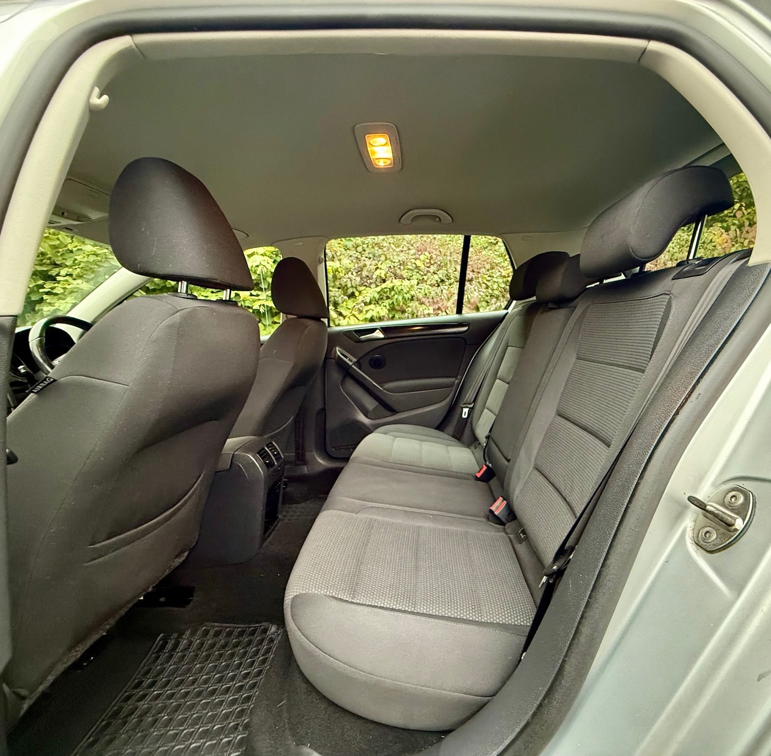 Used Volkswagen Golf 2012 for sale - 76302600: Photo 15