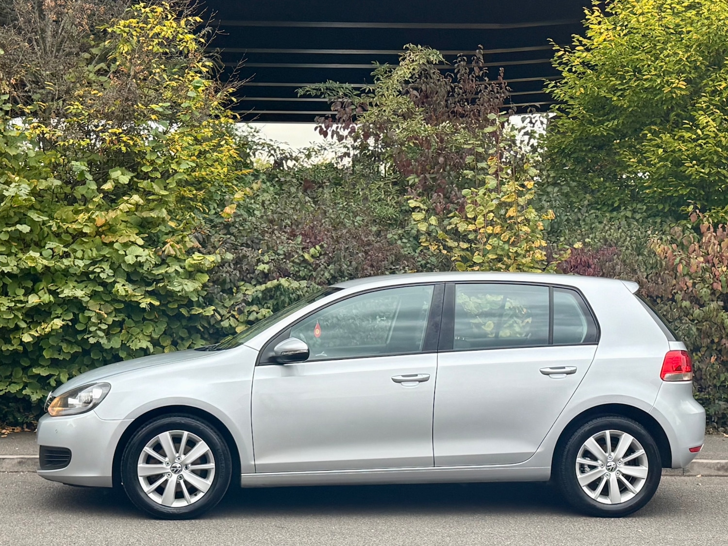 Used Volkswagen Golf 2012 for sale - 76302600: Photo 6