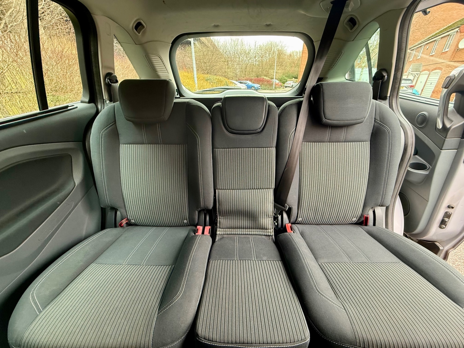 Used Ford Grand C-Max 2011 for sale - 77630160: Photo 16