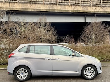 Used Ford Grand C-Max 2011 for sale - 77630160: Photo