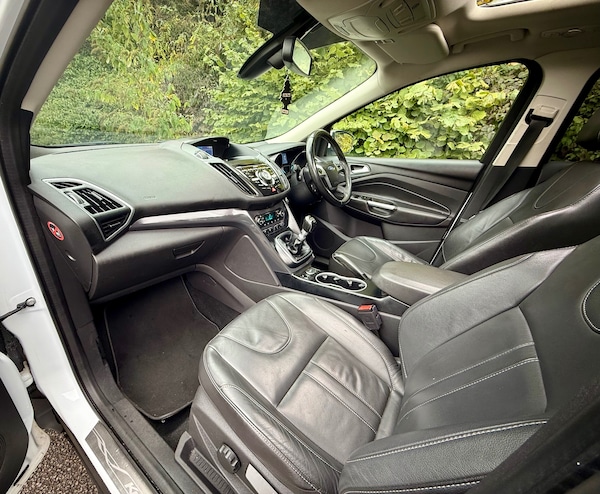 Used Ford Kuga 2015 for sale - 76172598: Photo 10