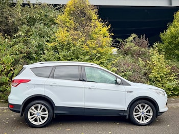 Used Ford Kuga 2015 for sale - 76172598: Photo 2