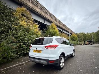 Used Ford Kuga 2015 for sale - 76172598: Photo 3