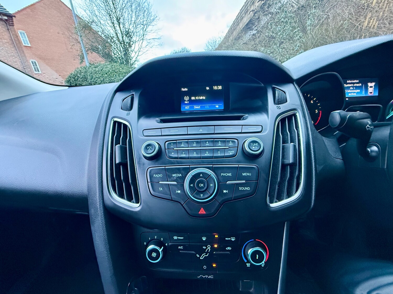 Used Ford Focus 2015 for sale - 77570397: Photo 21