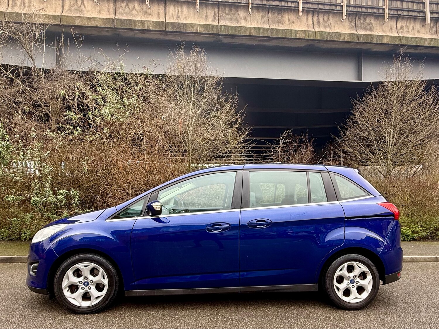 Used Ford Grand C-Max 2015 for sale - 77701232: Photo 6