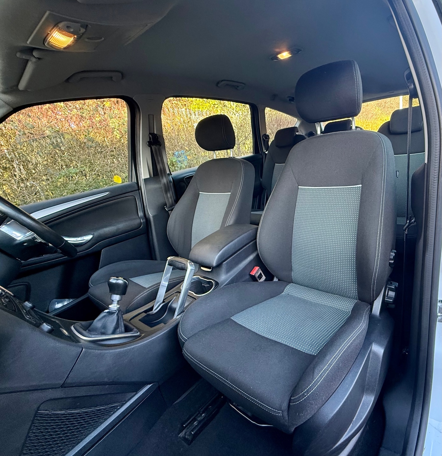 Used Ford S-Max 2013 for sale - 76797221: Photo 12